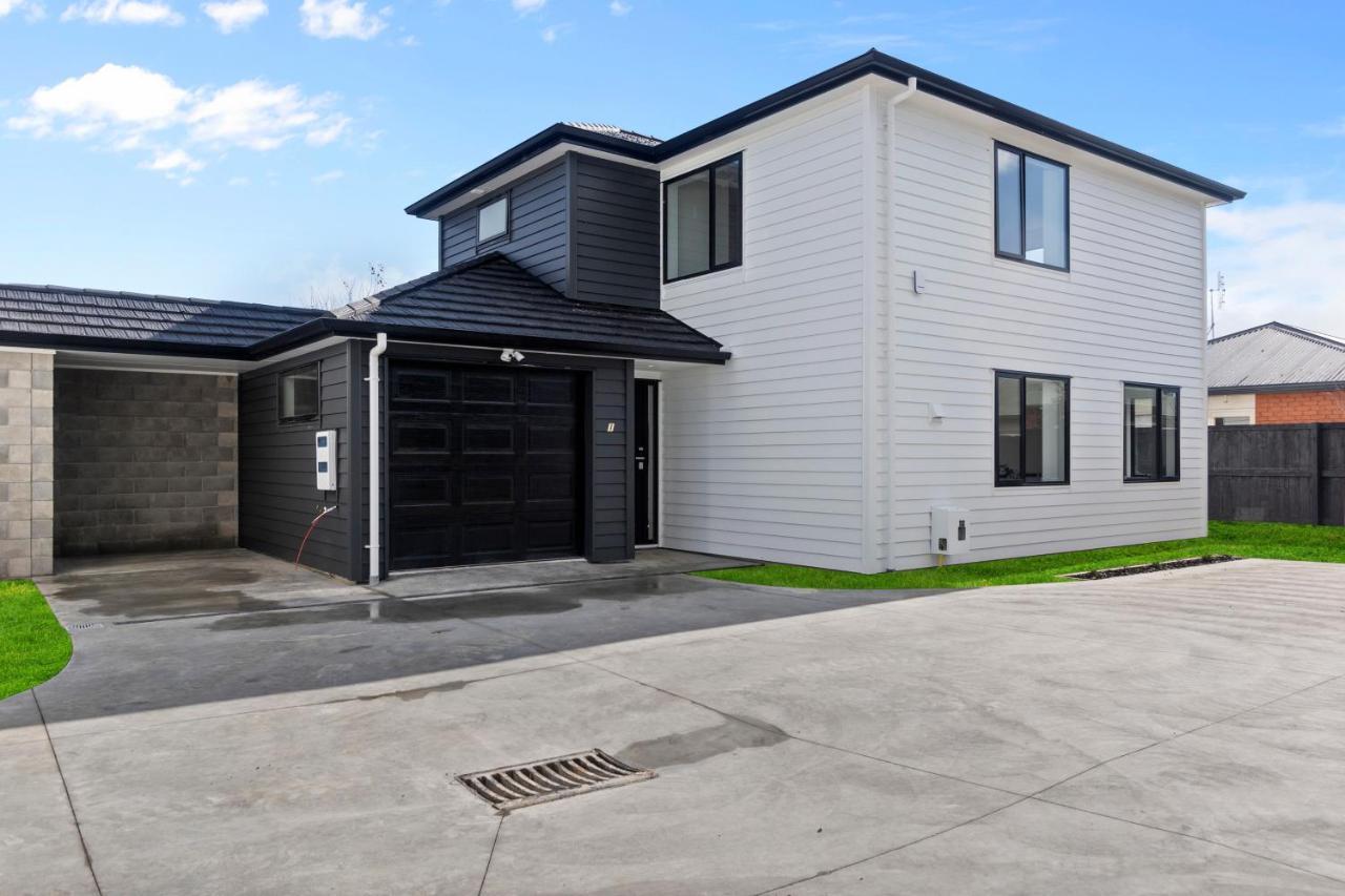 Villa New House Walk To Rototuna Shopping Mall Hamilton Exterior foto