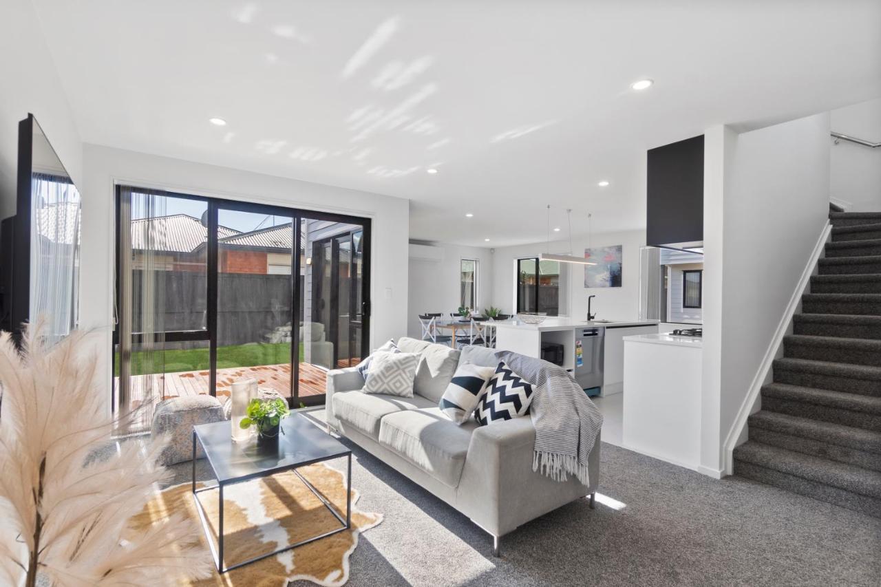 Villa New House Walk To Rototuna Shopping Mall Hamilton Exterior foto